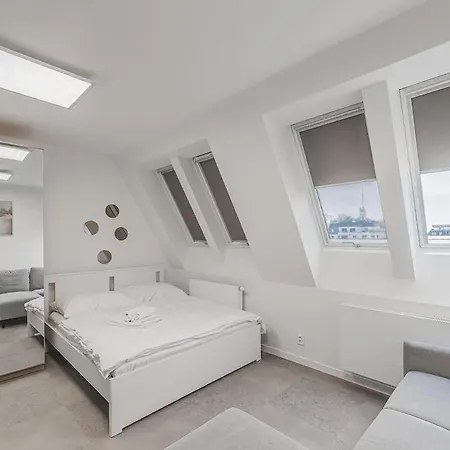 Flat In A Calm Neighbourhood 2 Διαμέρισμα Πράγα
